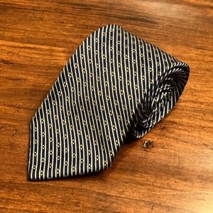 Beautiful Brioni Tie